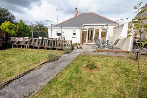 3 bedroom detached bungalow for sale, Carway, Kidwelly, Carmarthenshire.