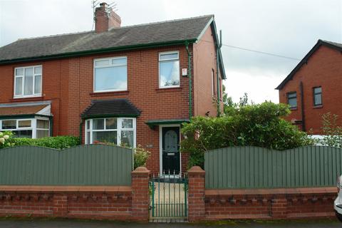 54 Thatch Leach, Chadderton, Oldham, OL9 9QX