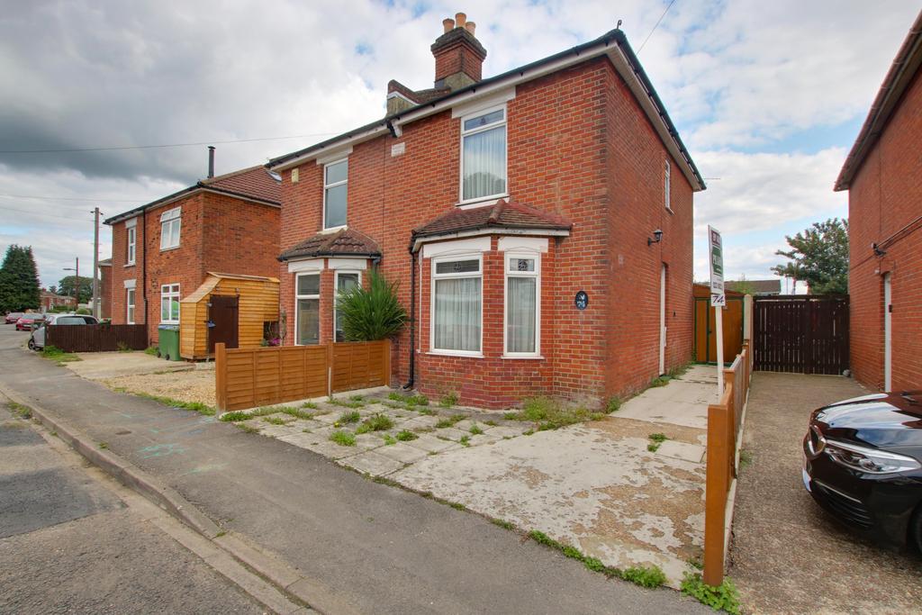 Sholing, Southampton 2 bed semidetached house for sale £175,000
