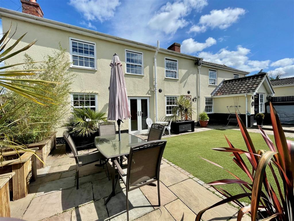 Gallants Lane, East Harling 3 bed link detached house £450,000