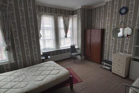 3 bedroom terraced house for sale, Esmond Road, London NW6