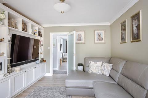 2 bedroom bungalow for sale - Mazoe Road, Bishop's Stortford, Hertfordshire, CM23