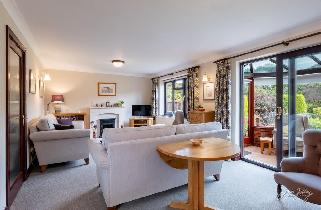 Palmerston Road, Woodsmoor, Stockport SK2 7EA 4 bed detached house for