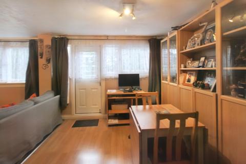 3 bedroom flat for sale, York Close, Southampton