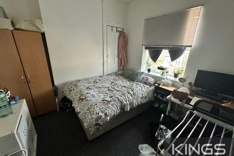 3 bedroom apartment to rent, Burgess Road, Southampton