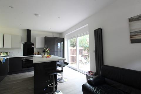 4 bedroom terraced house to rent - Kitchener Road, Southampton