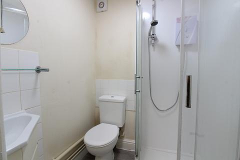 Studio to rent, Westwood Road, Southampton