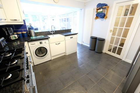 4 bedroom semi-detached house for sale, Pooks Green, Marchwood SO40