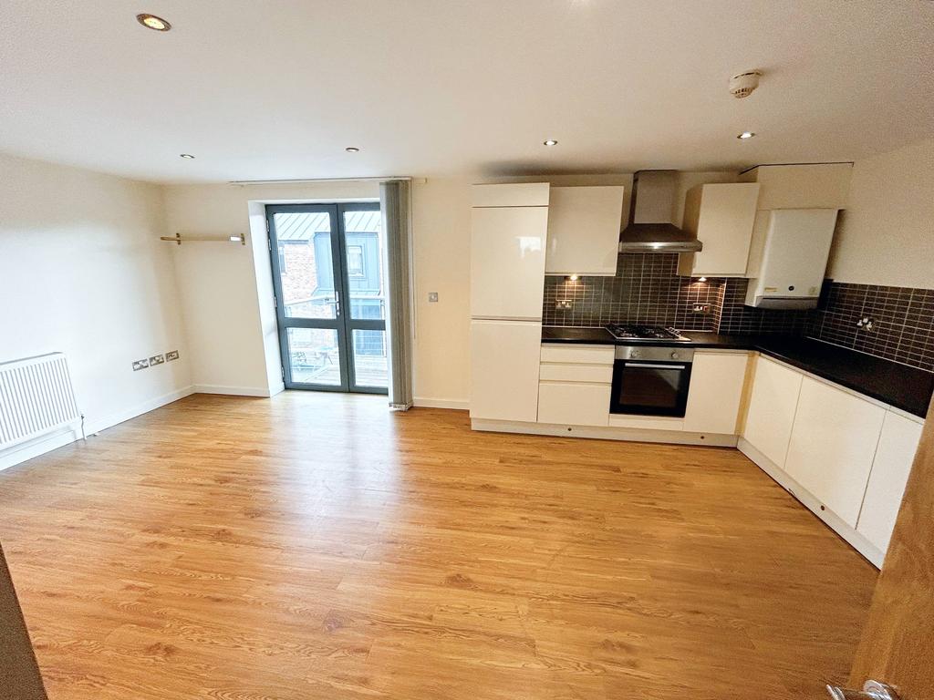 Opening plan kitchen / living area