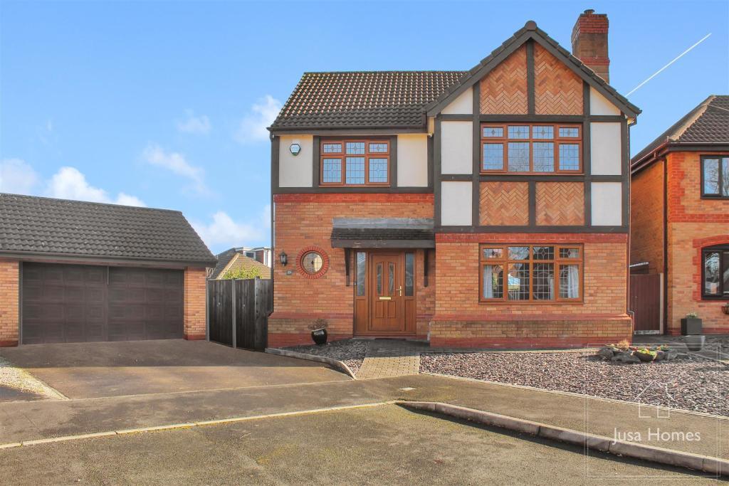 Bentley Drive, Kirkham, Preston PR4 4 bed detached house £349,950