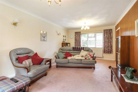 16 Pincroft Wood, Longfield, DA3 7HB