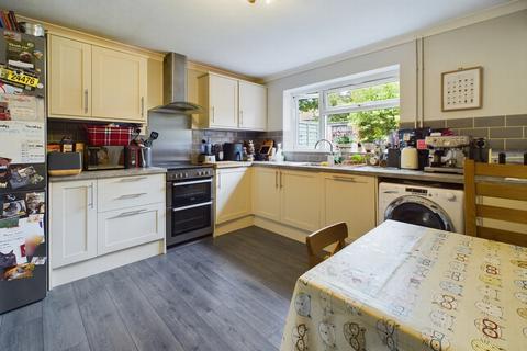 14 Acre Close, Haywards Heath, RH16 4NT