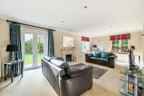 4 bedroom detached house for sale, Salix Close, Fetcham, KT22