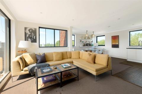 2 bedroom apartment for sale - St Mary Le Park Court, Parkgate Road, London, SW11