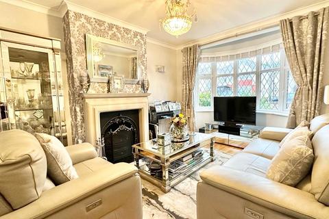 3 bedroom semi-detached house for sale, Harewood Drive, Ilford IG5