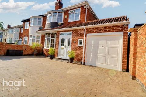 3 bedroom semi-detached house for sale, Lyndale Road, Leicester
