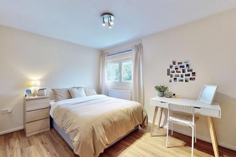 3 bedroom flat to rent, Bloomsbury Close, Ealing, W5