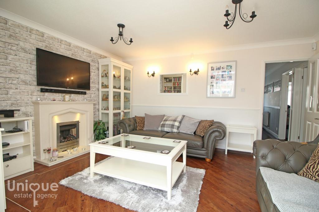 Mariners Close, Fleetwood, FY7 4 bed detached house for sale £295,000