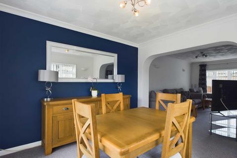 3 Caradon Close, Callington, PL17 7HF