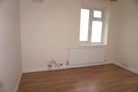33 Ryebrook Road, Leatherhead, KT22 7QG