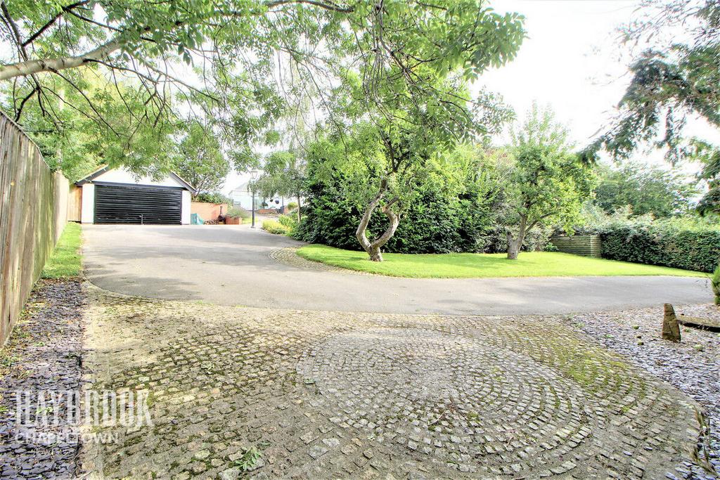 Burncross Road, Burncross 4 bed detached house for sale £550,000