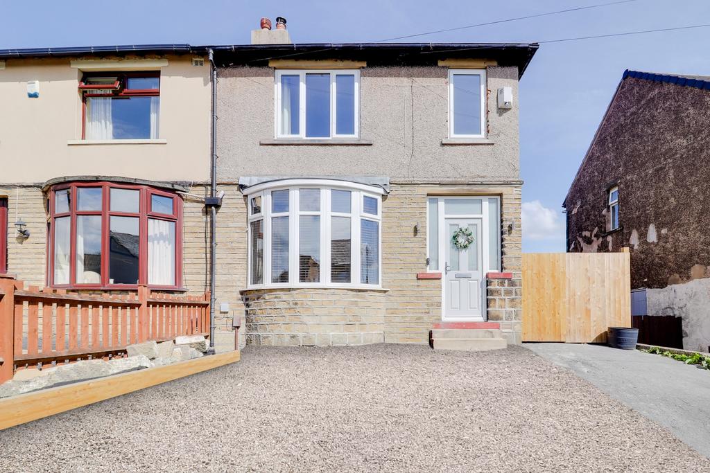 QUARMBY ROAD, HUDDERSFIELD, HD3 3 bed semidetached house for sale £