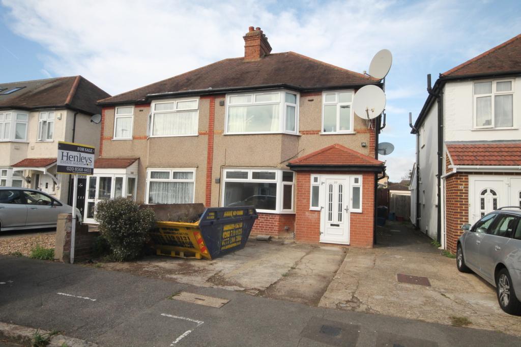 Three bedroom semi DETACHED FAMILY HOME