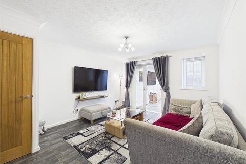 2 bedroom semi-detached house for sale, Trefoil Close, Worcester, WR5