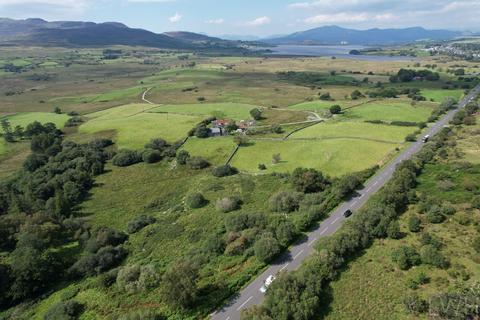 undefined, Fferm Tyddyn Sais Farm, Trawsfynydd
