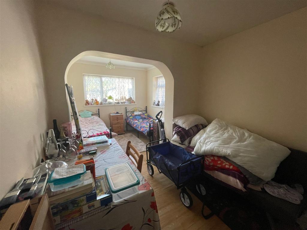 Albany Close, Skegness, Lincolnshire, PE25 2NE 2 bed detached bungalow