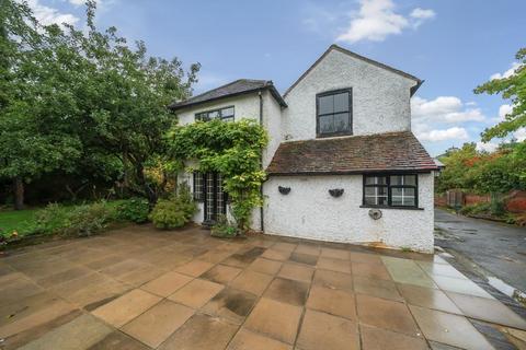 5 bedroom detached house to rent, Chobham,  Woking,  GU24