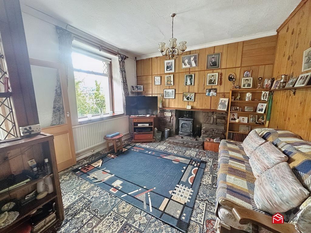 Glynneath Road, Resolven, Neath... 4 bed detached house £175,000