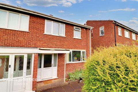 3 bedroom semi-detached house for sale, Andover Place, Cannock