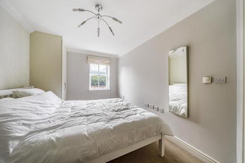 2 bedroom flat for sale, Oxted,  Surrey,  RH8