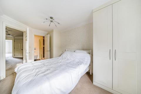 2 bedroom flat for sale, Oxted,  Surrey,  RH8