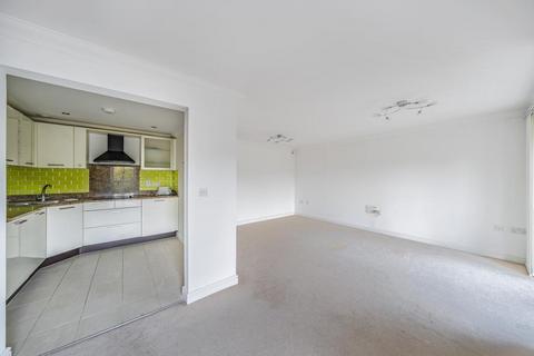 2 bedroom flat for sale, Oxted,  Surrey,  RH8