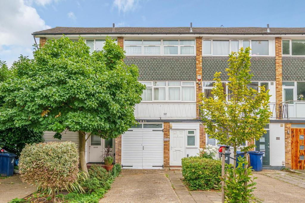 Grange Road, Ealing 3 bed terraced house for sale £900,000