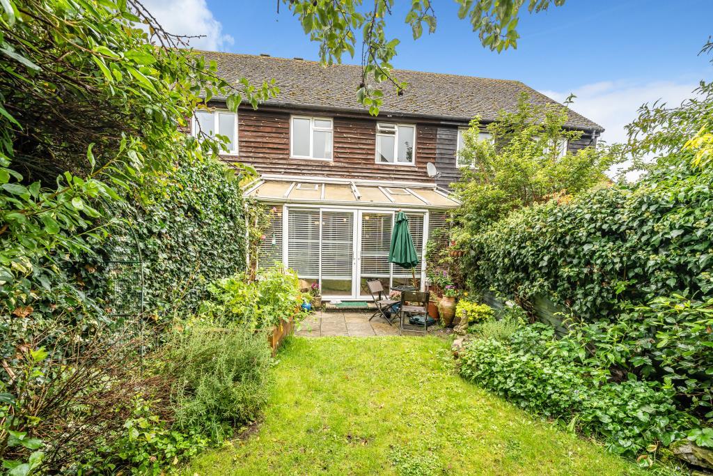 Newbury, Berkshire, RG14 2 bed semidetached house for sale £300,000