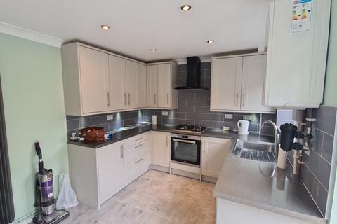 2 bedroom terraced house to rent, Longbrooke, Houghton Regis, LU5