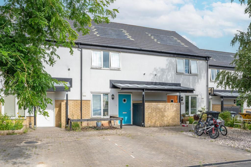 Silverdale Avenue, Coton, CB23 2 bed terraced house for sale £120,000
