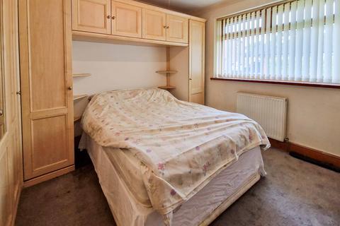 40 Brookway, Lees, Oldham, OL4 5BE