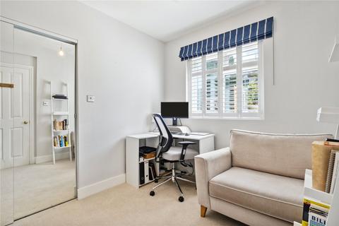 136 Ravensbury Road, London, SW18 4RU