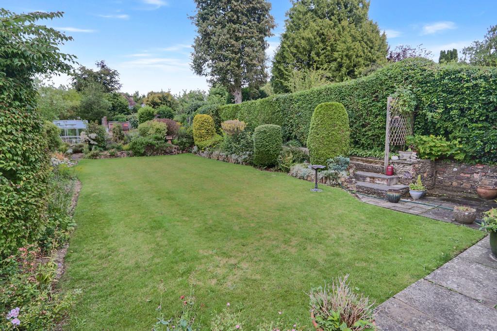 Marlpit Lane, Coulsdon 5 bed semidetached house for sale £750,000