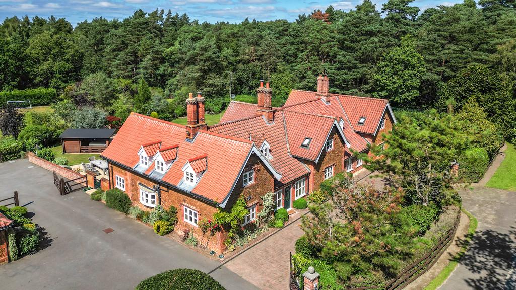 Lynn Road, Castle Rising 6 bed detached house for sale £1,895,000