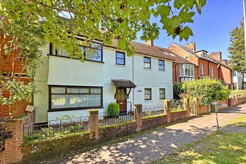 Two Ways, 7a Parkfield Way, Topsham, Exeter, EX3 0DP