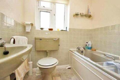 2 Juniper Court, Harrow, HA3 7JF