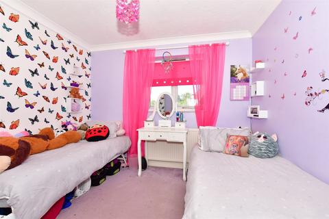 2 Forge Field, West Hougham, Dover, CT15 7BF