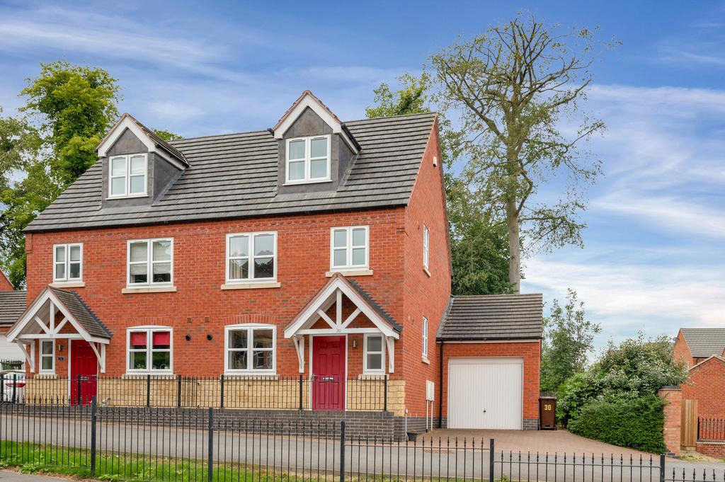 Kennelmore Road, Melton Mowbray 4 bed semidetached house £1,300 pcm