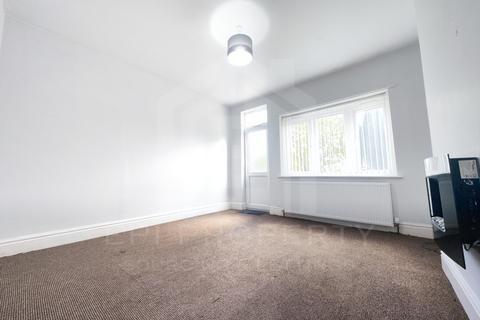 3 bedroom terraced house to rent, School Terrace, Conisbrough DN12