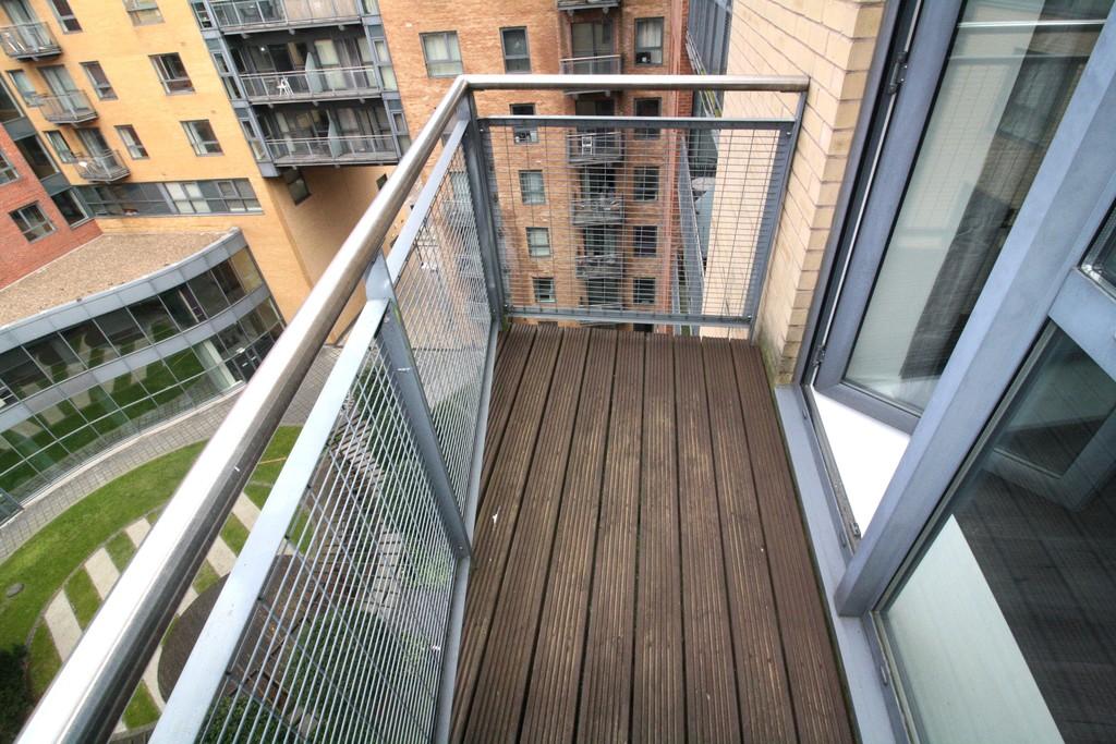 Apartment in Sheffield, South Yorkshire - View 5